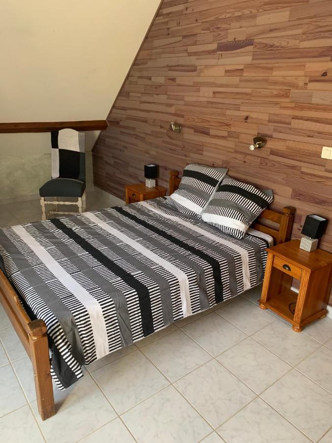 Villa Bergerie Renovee Au Coeur Des Pyrenees Campan Exterior foto