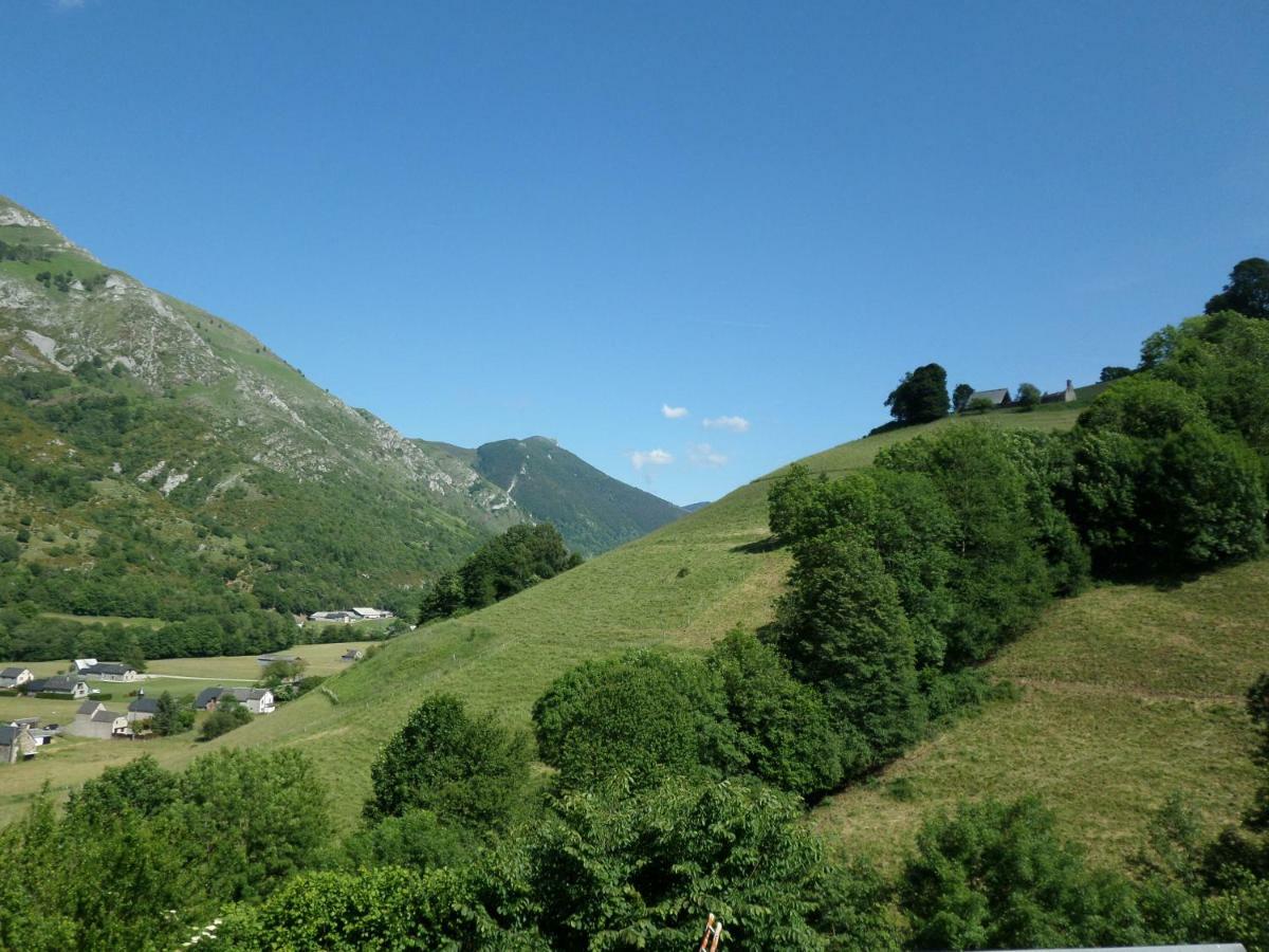 Villa Bergerie Renovee Au Coeur Des Pyrenees Campan Exterior foto